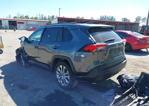 2021 Toyota Rav4 Xle Premium from USA, damaged, VIN 2T3C1RFV5MC110773